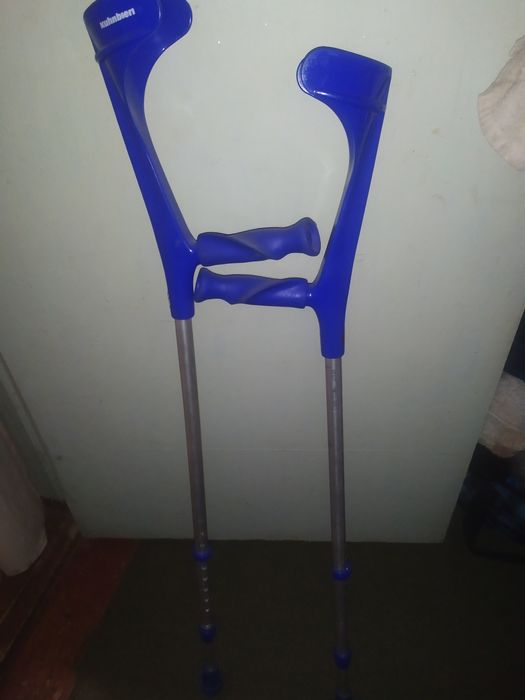 Продам милиці дві