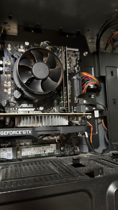 ASUS ROG GL10 i5 9gen GTX1650 Gaming PC SSD M.2 16GB RAM