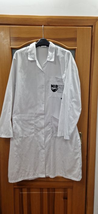 Biały, damski fartuch laboratoryjny XL