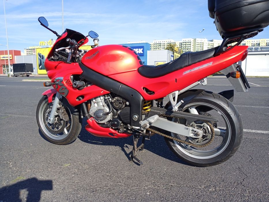 Sprzedam motocykl Triumph Sprint RS 955i