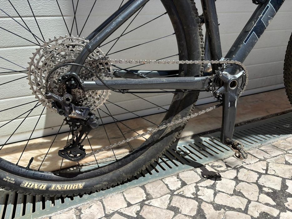 Bicicleta de XC trek