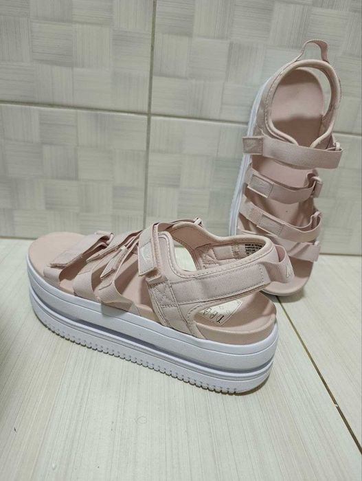 сандалии nike icon classic - купити жіноче взуття - Ціна на OLX.ua