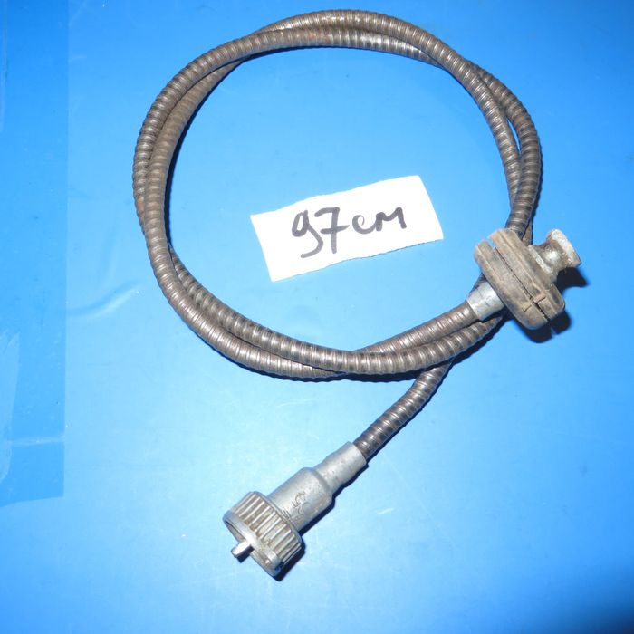 Тросики і автозапчастини одним лотом вживані