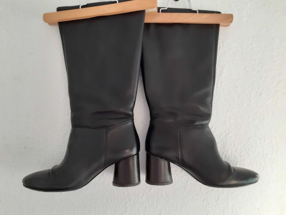 Botas cano alto pretas pele de salto grosso Mango 38
