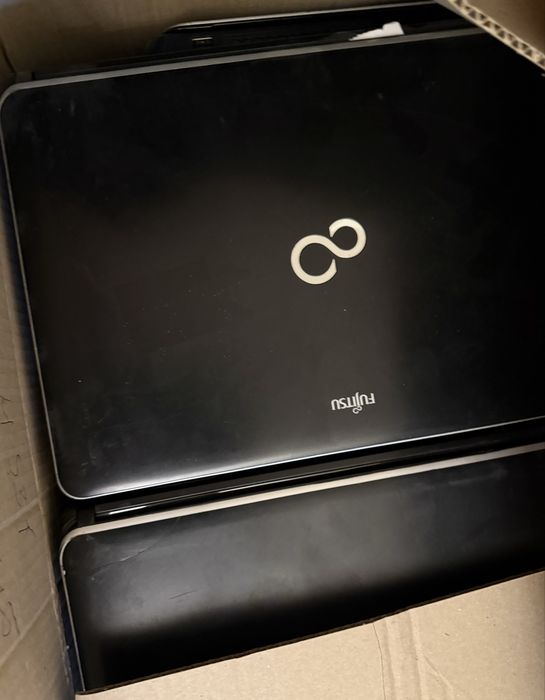 Продам Fujitsu Lifebook SH531 на відновлення/розборку 100 штук