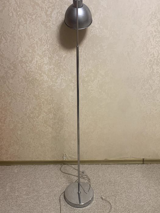 Торшер підлоговий