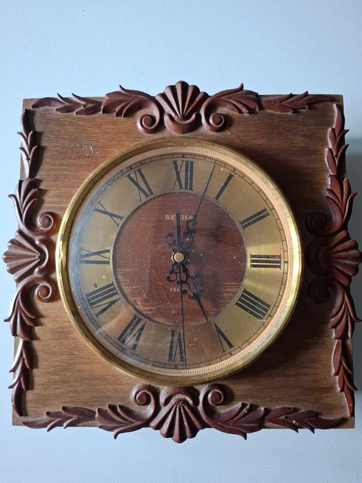Zegar BECHA drewniany ścienny