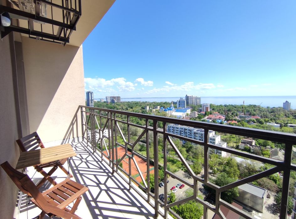 Подобово.Посуточно.Аркадия.Шикарная квартира с террасой,вид моря