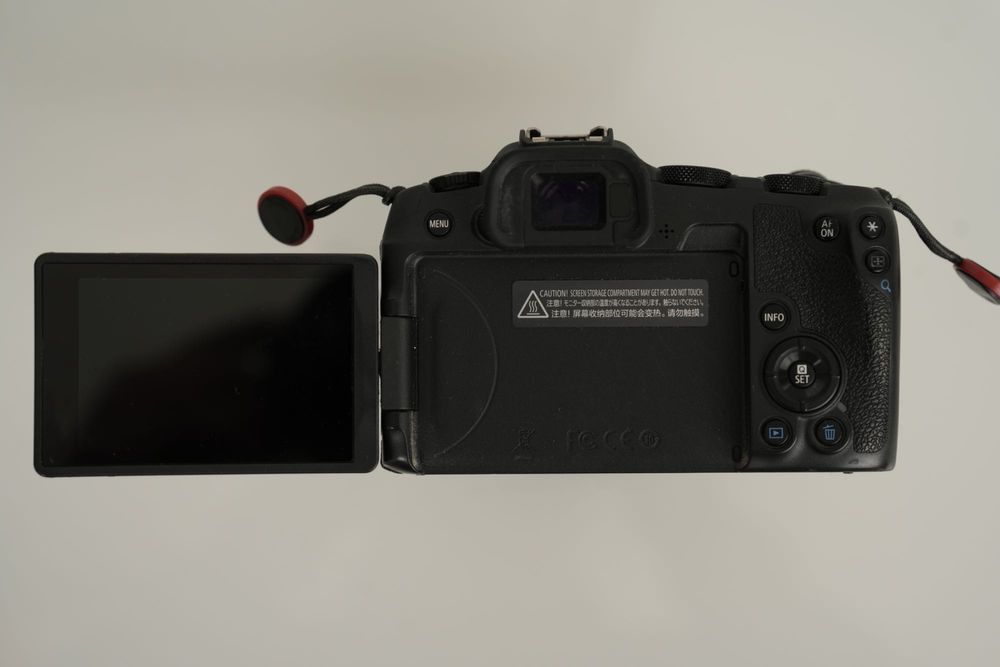 Canon R8 + Objectiva RF 35mm 1.8