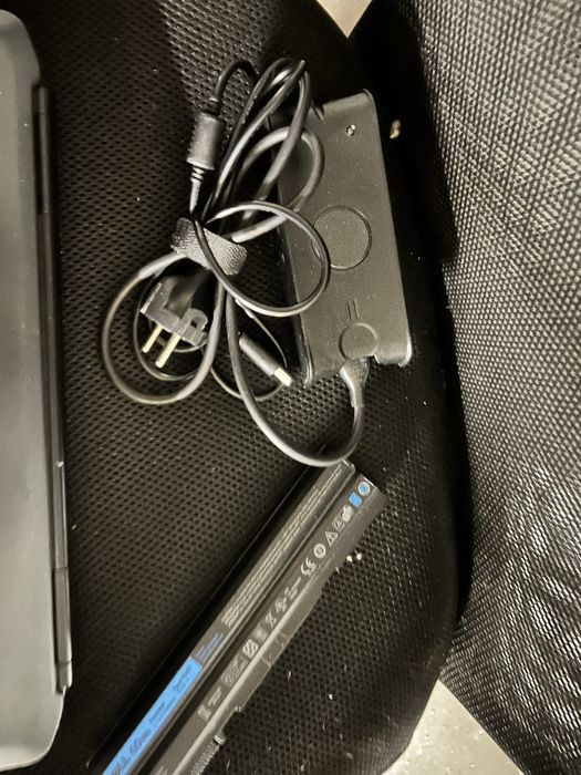 Sprzedam laptopa