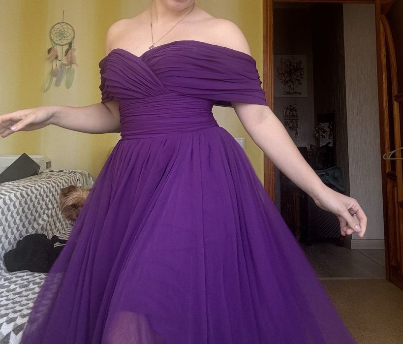 Продам вечірню/випаскну сукню