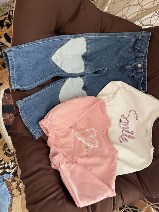 2 кофтинки + джинси для дівчинки 110-116