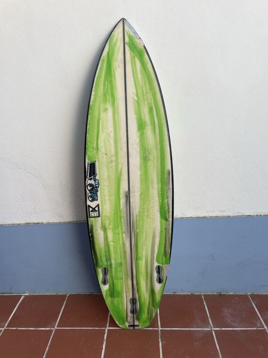 JS Monsta Box 5’9 x 19” 2 3/8 27,8L