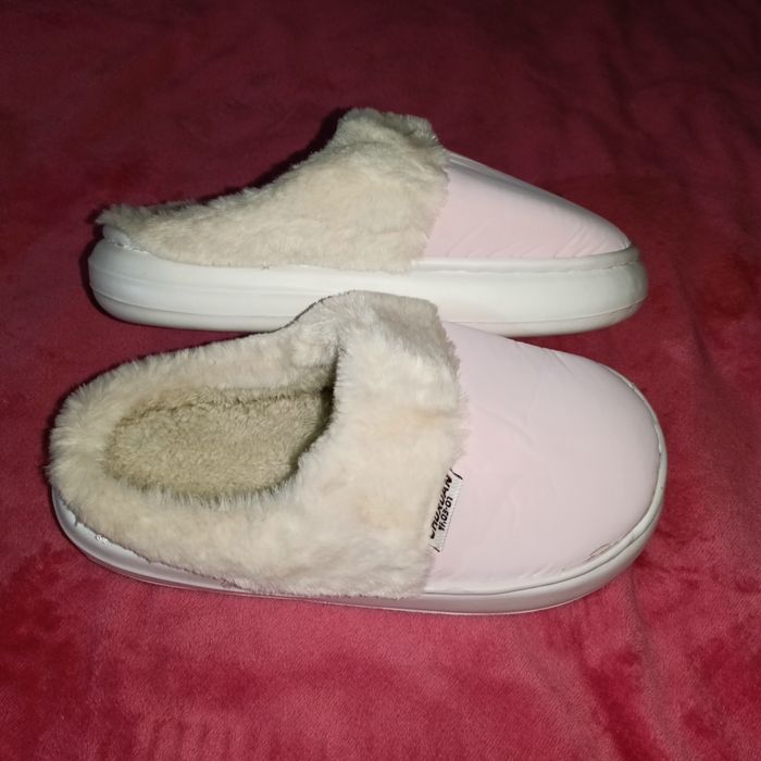 Распродажа теплые зимние женские тапочки угги меховые 36-37 размер