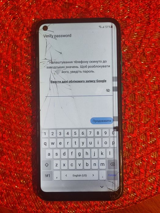 Продам телефон samsung m11