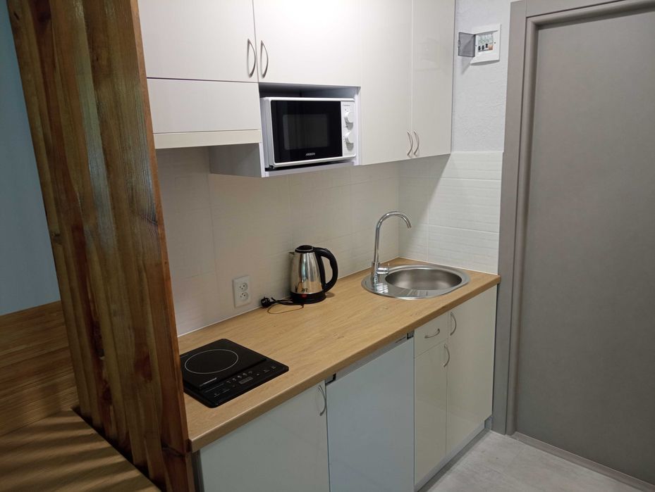 квартира-студія погодинно (площа 17 м2 - 750 грн/доба ). На Волі