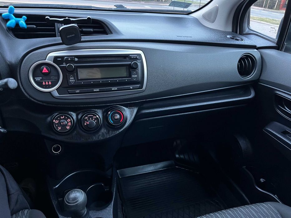 Toyota Yaris 2012 1.0 benzyna+gaz