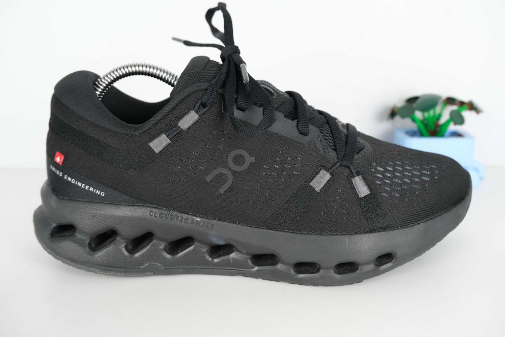On cloud damskie buty do biegania r 38