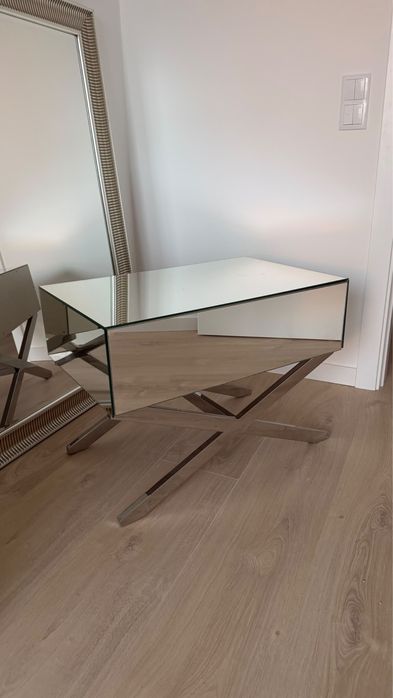 Vendo mesa de cabeceira