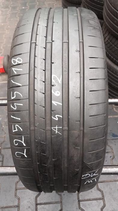 225/45/18 Dunlop Sport Maxx RT2 95Y