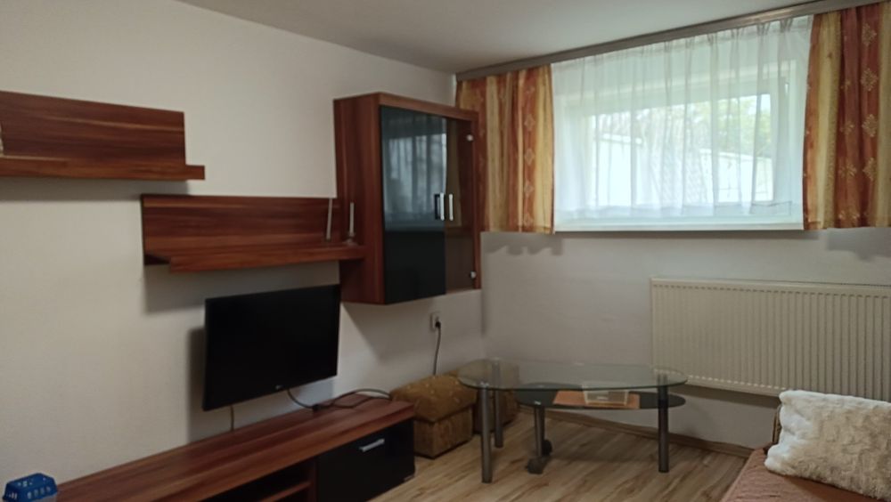 Do wynajęcia pokój w domu jednorodzinnym z oddzielnym wejściem.