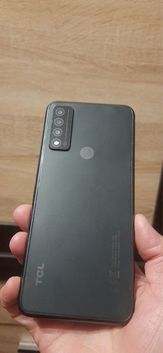 TCL 20R 5G (T767H) на запчастини або під відновлення