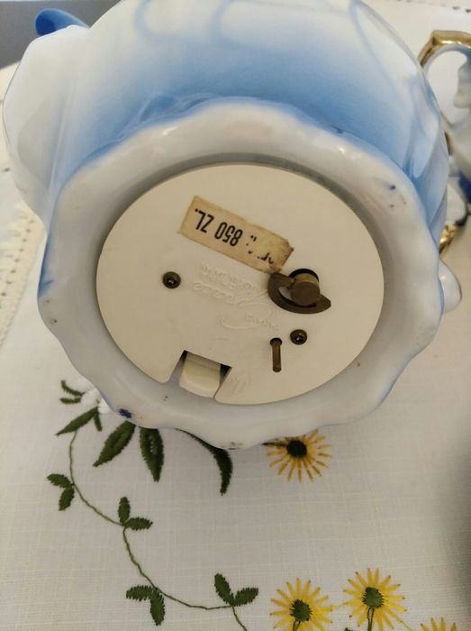 Zestaw kawowy porcelanowy z pozytywką