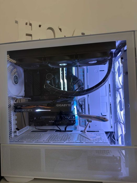 Komputer win11 oryginalny/i9-11900k/3060 OC/32gb 3600 mhz/2x 1tb/512gb