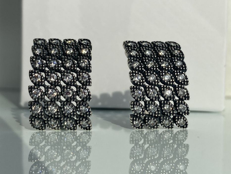 Прдам нові срібні сережки