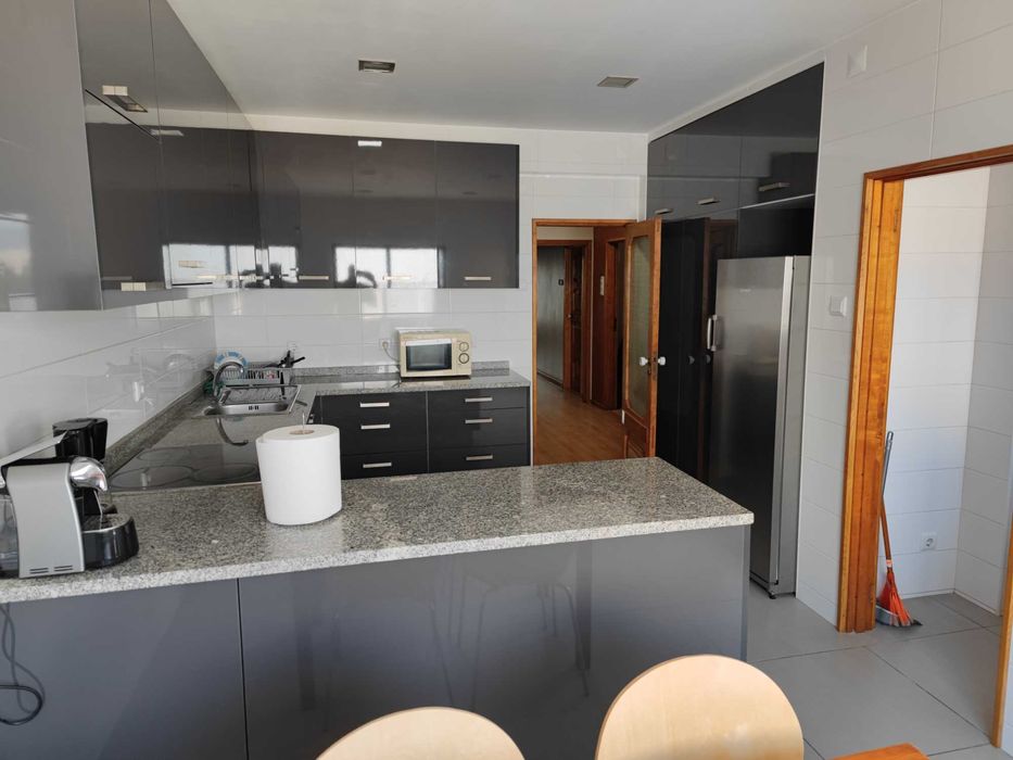 Quarto com WC Privado  perto das Universidades (Permite deslocação a pé)