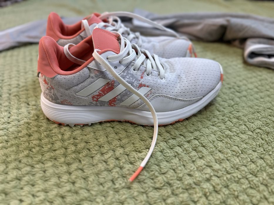 Кросовки адідас adidas