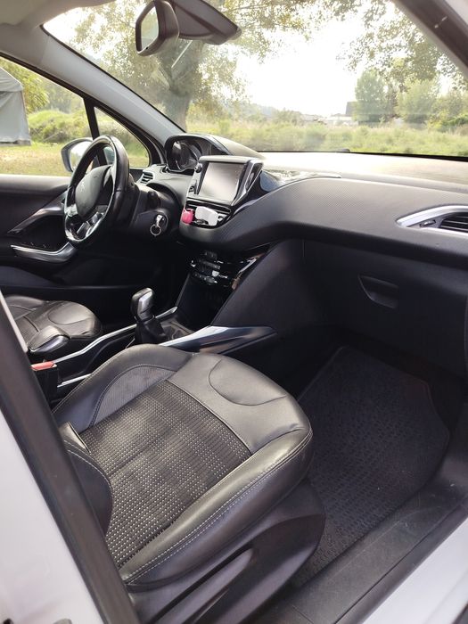 Peugeot 2008 1.6Hdi — photo 5