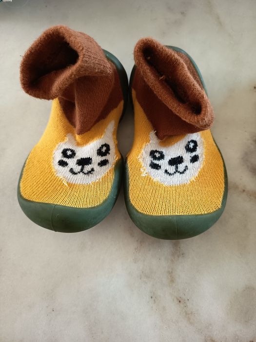 Sapatos bebé piscina