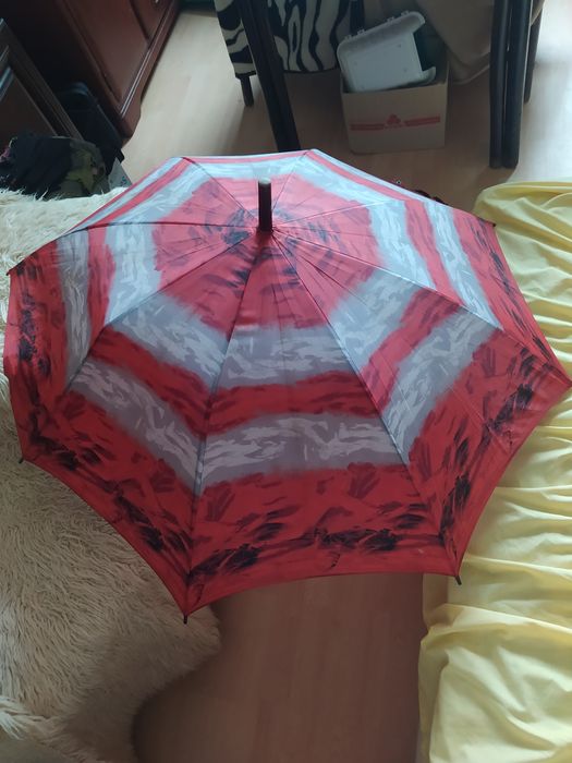 Продам велику парасолю