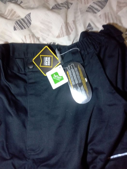 Продаю брюки рабочие,новые р-р 62