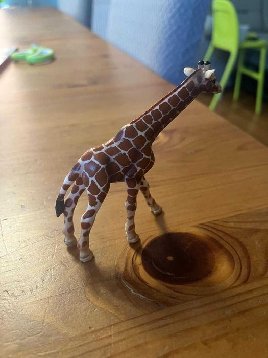 Oryginalny Schleich Wild Life - Młoda żyrafa, figurka 14321