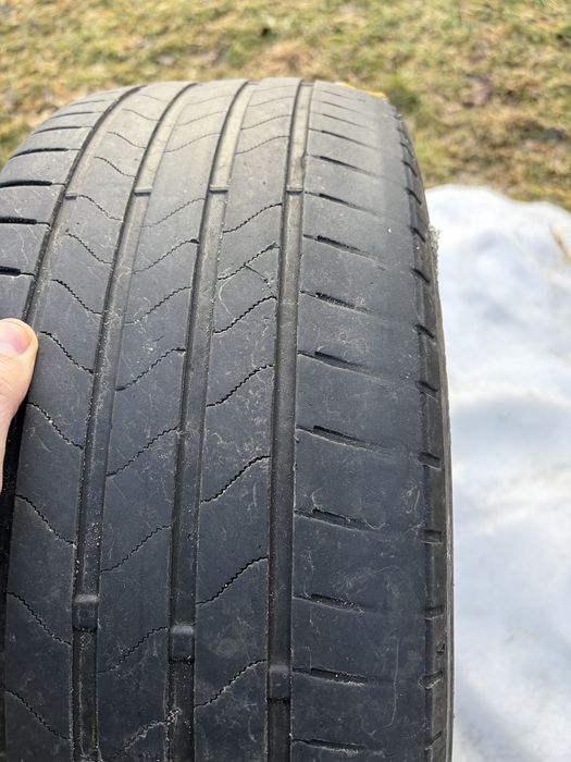Bridgestone 215/55/17  23рік 2 шт