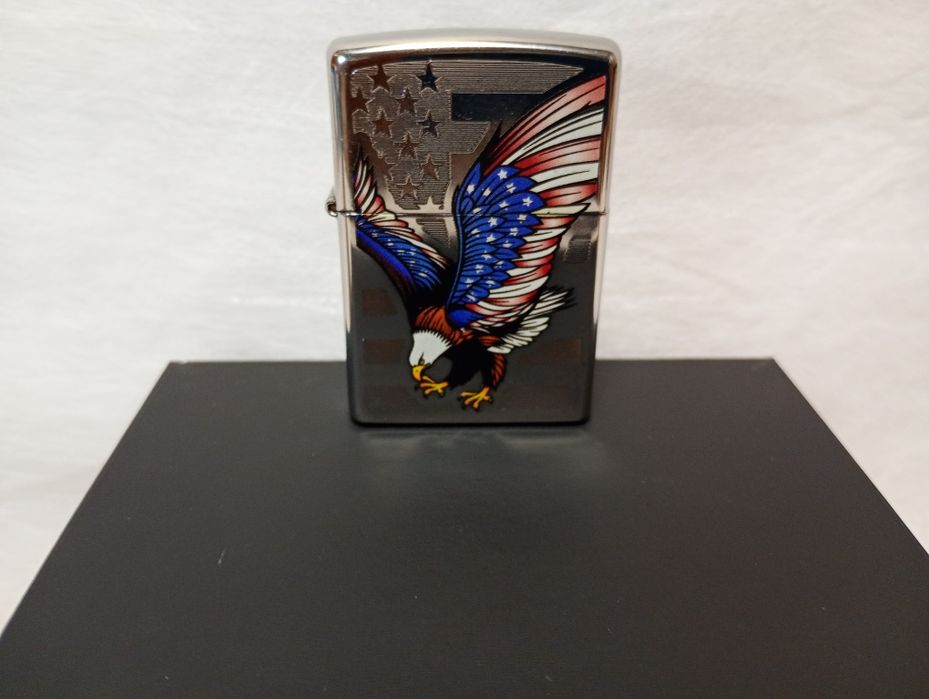Оригінальна запальничка Бренд: Zippo (Оригінал, виготовлено в США, Бредфорд, Пенсільванія)