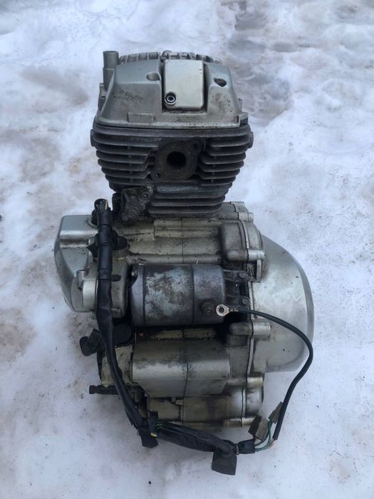 Двигун Зонгшен 125 в хорошому стані