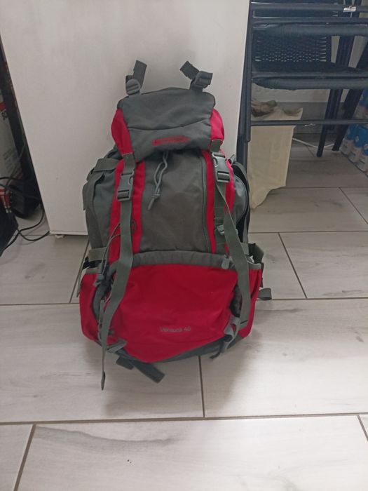 Plecak trekkingowy/turystyczny Mountain warehause Ventura 40. W  góry
