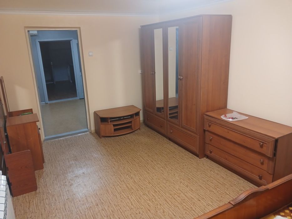 Сдаётся ДОМ в общем дворе