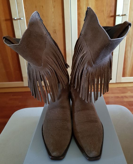 Botas LANIDOR estilo vaqueiro com franjas em camurça