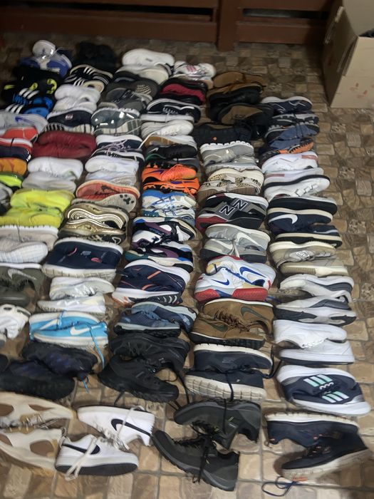 Лот 72 пар оригінальних кросівок | Опт | Гурт відомих брендів