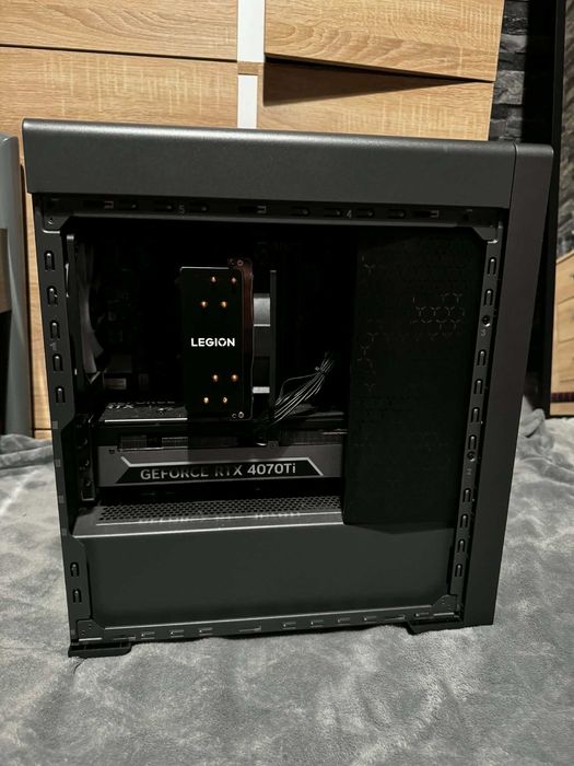 Lenovo Legion T5 i7-13700F/32GB/1TB/Win11 RTX4070T1