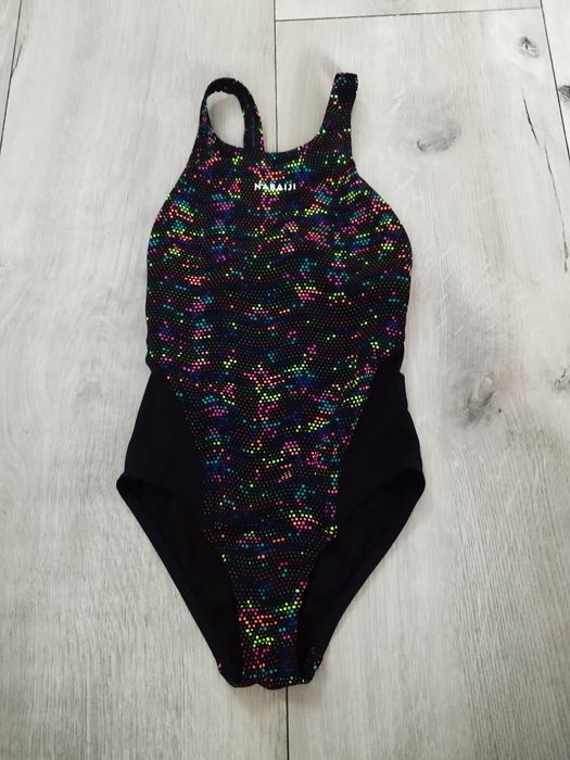 Strój kąpielowy Nabaiji gratis drugi strój innej firmy na 134 cm. Stan bdb