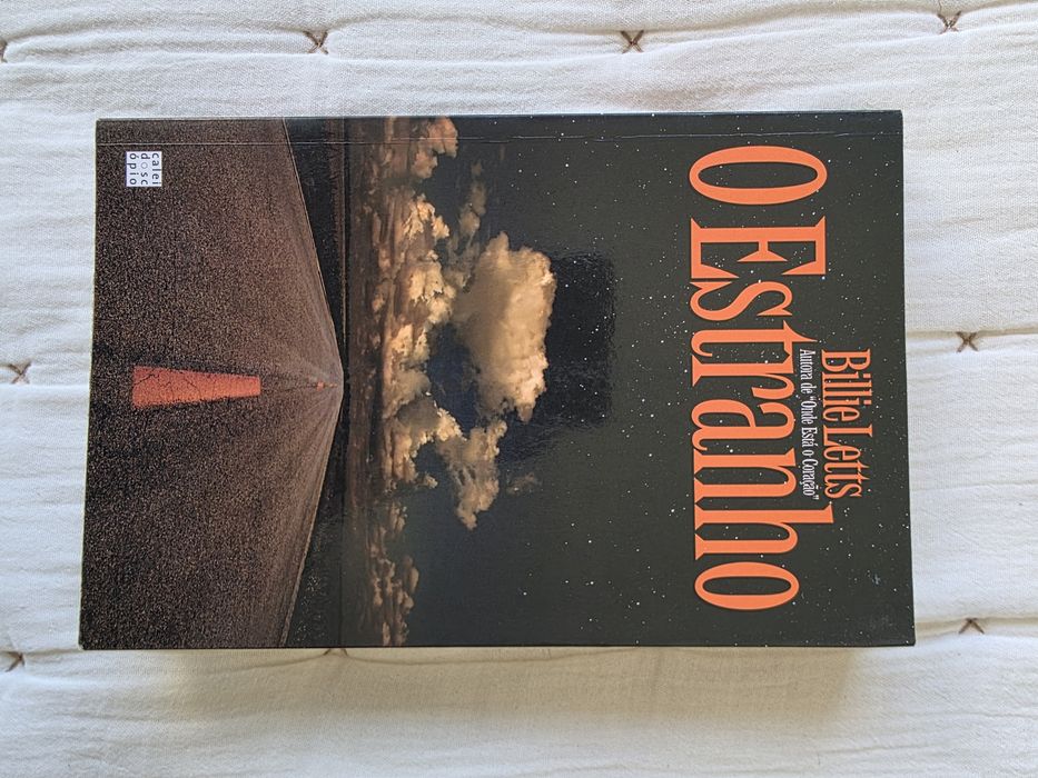 Livro "O Estranho" de Billie Letts (romance / drama)