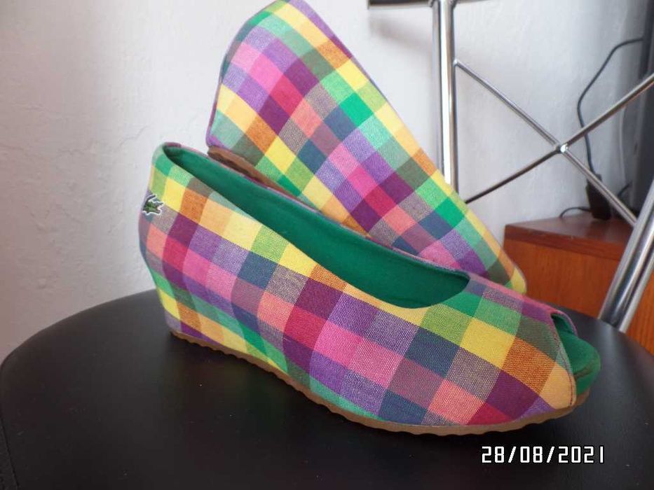 LACOSTE na koturnie r. 38