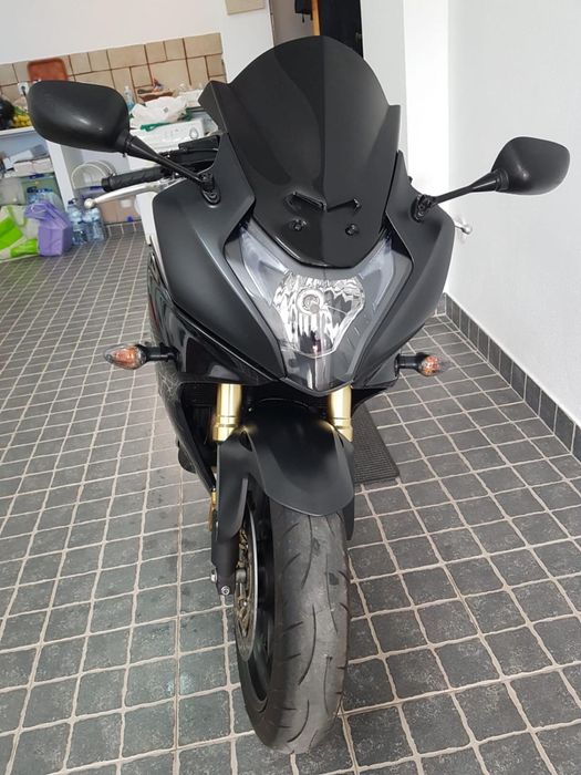 Honda CBR 600F 2011 – 28.000 km – Histórico Honda – Pneus novos