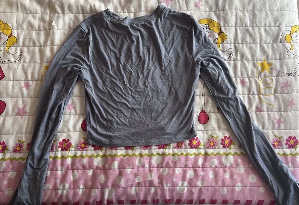 Top curto de manga comprida