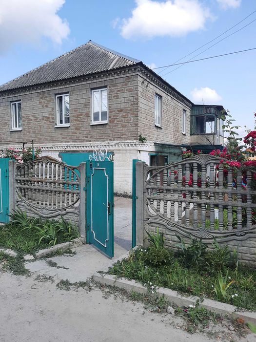 Продам капитальный дом для большой семьи в Таромском